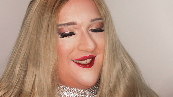 Een dag, een verandering: De magie van een makeover naar een vrouw